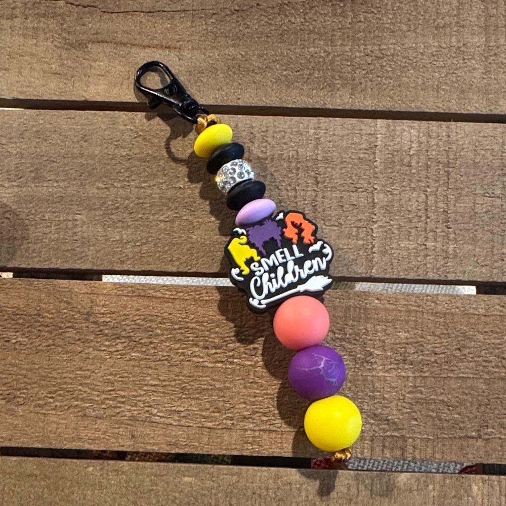 Colorful Beaded Keychain with 'Smell Children' Charm